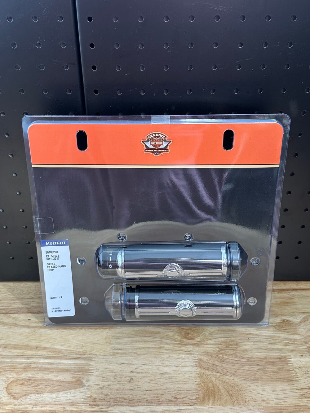 Harley Davidson Skull Heated Hand Grips NIB 56100260